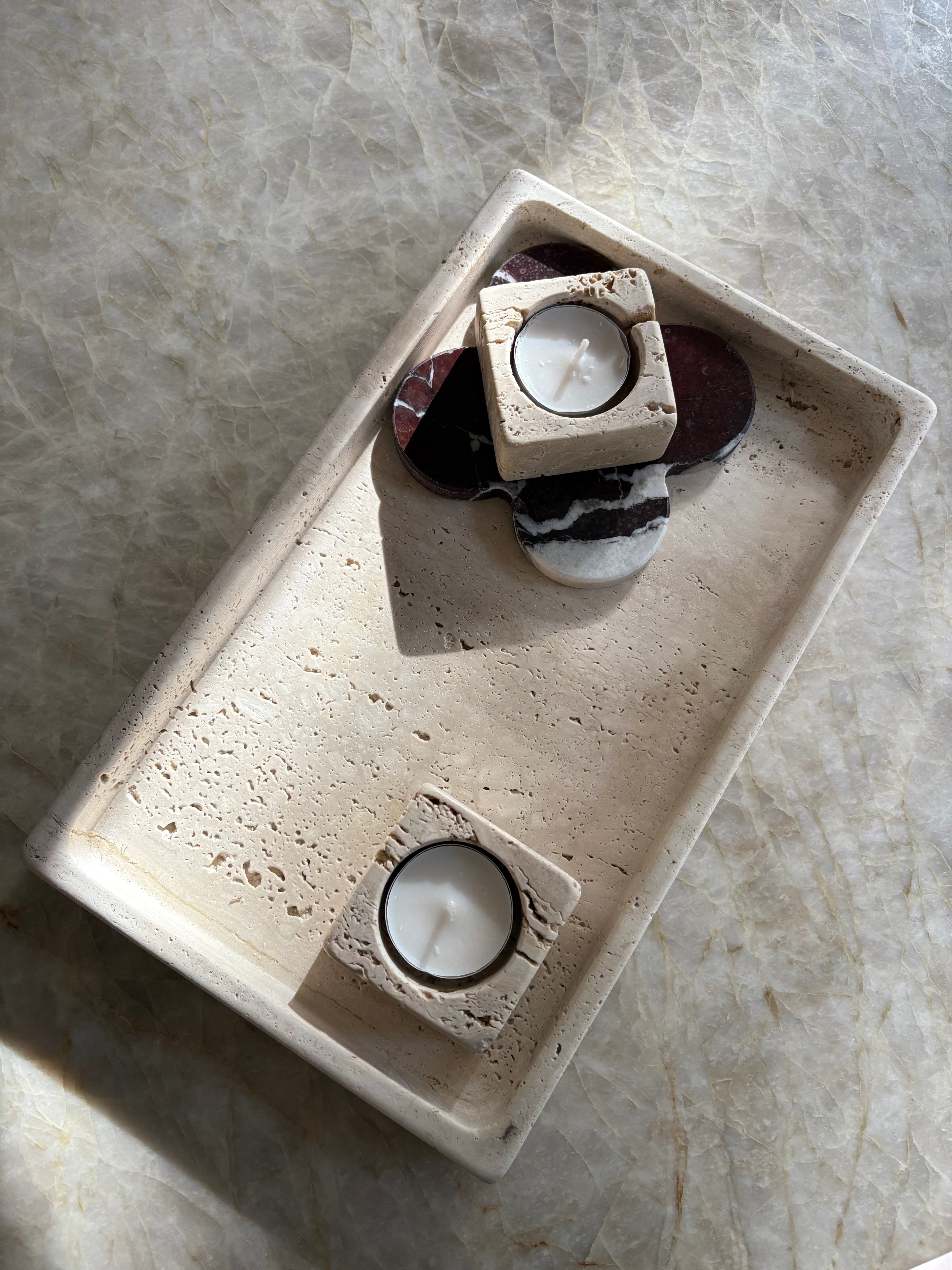 Dessous de verres nuage trèfle en marbre rouge (lot de 4)