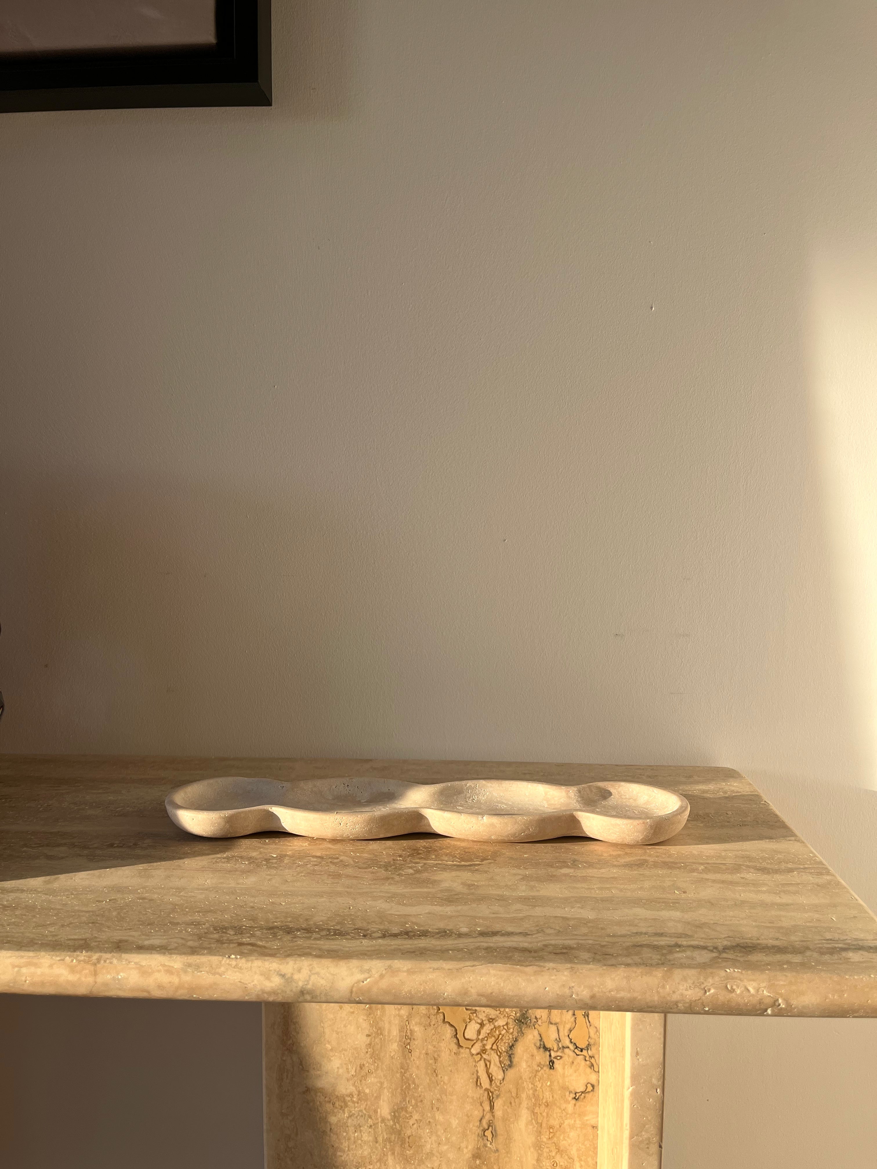 Plateau porte-encens en travertin