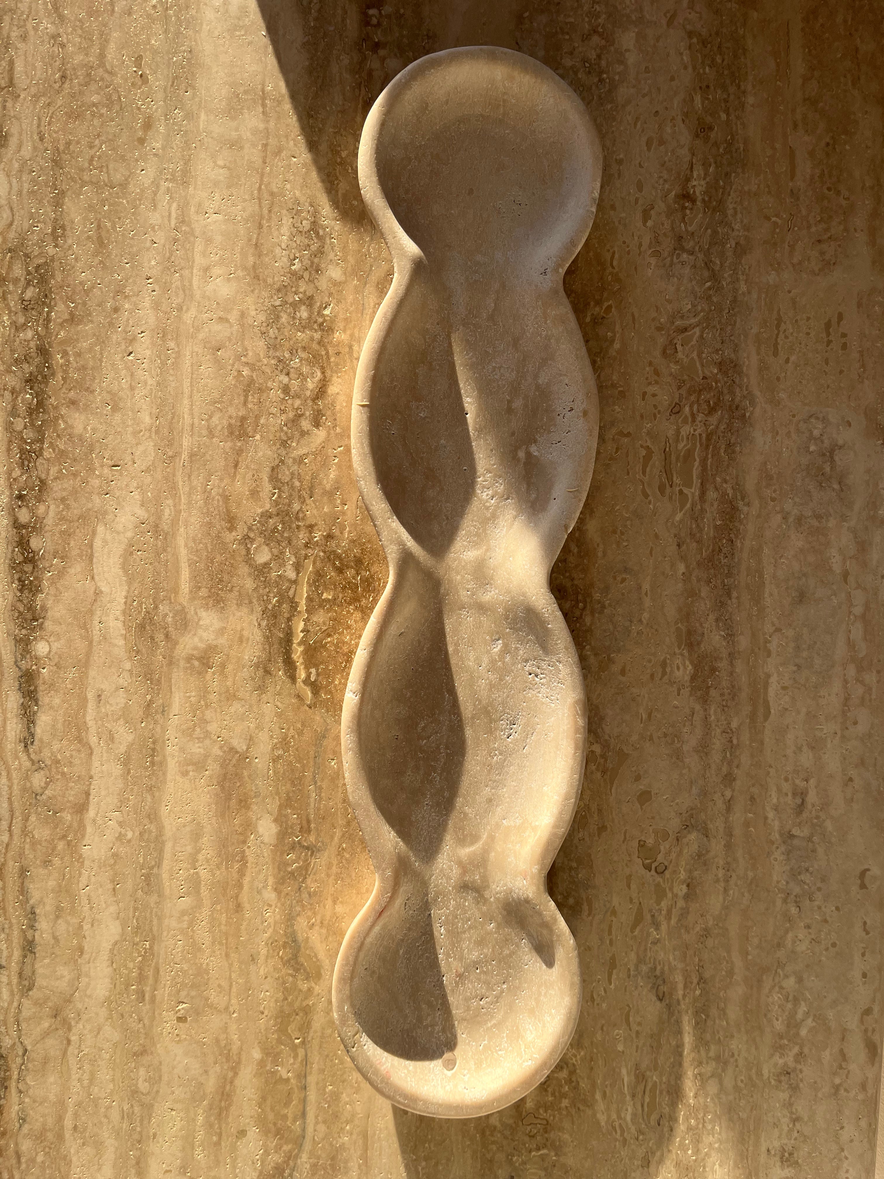 Plateau porte-encens en travertin