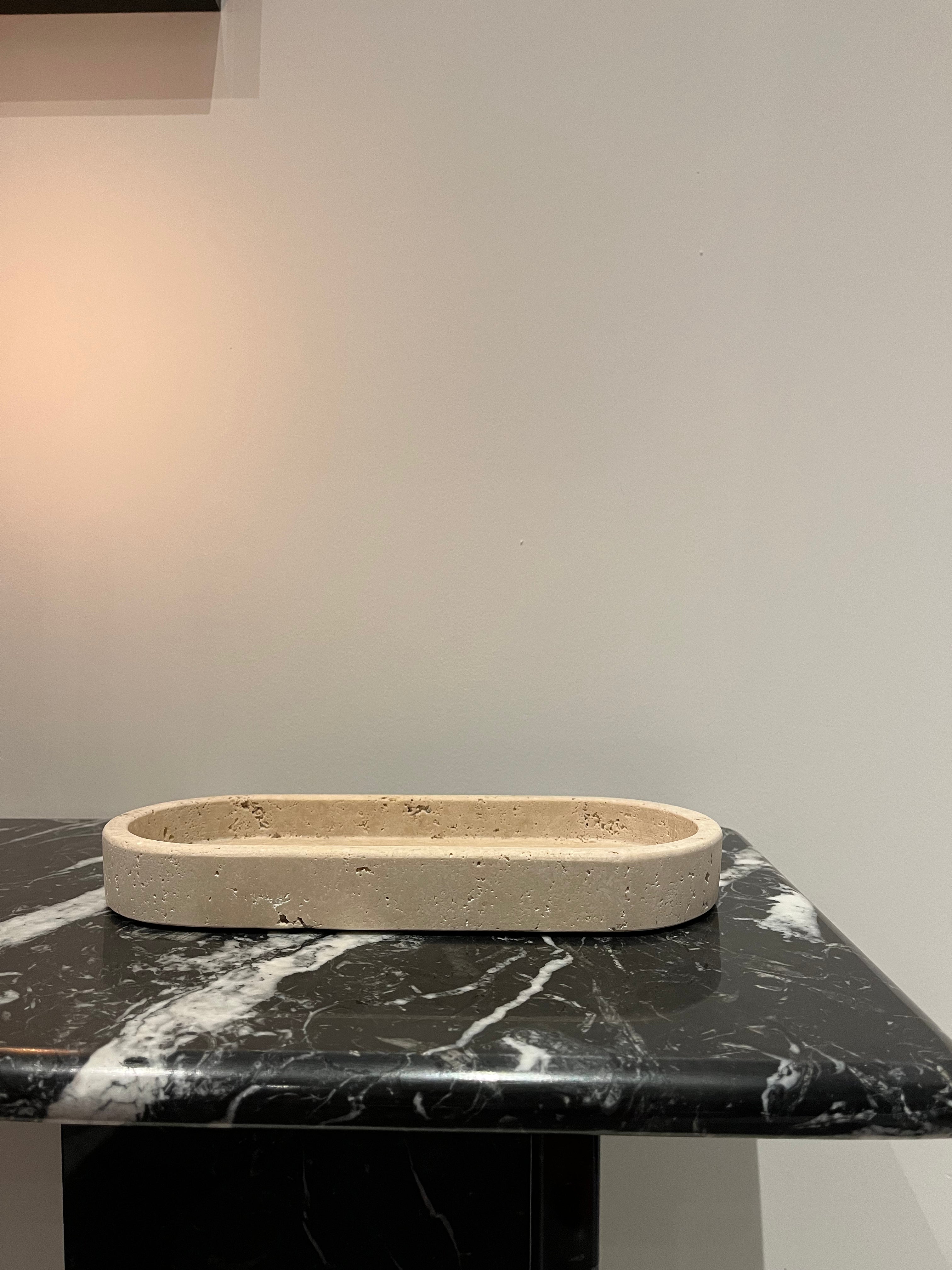 Plateau oblong en travertin brut - GIPSY HOME