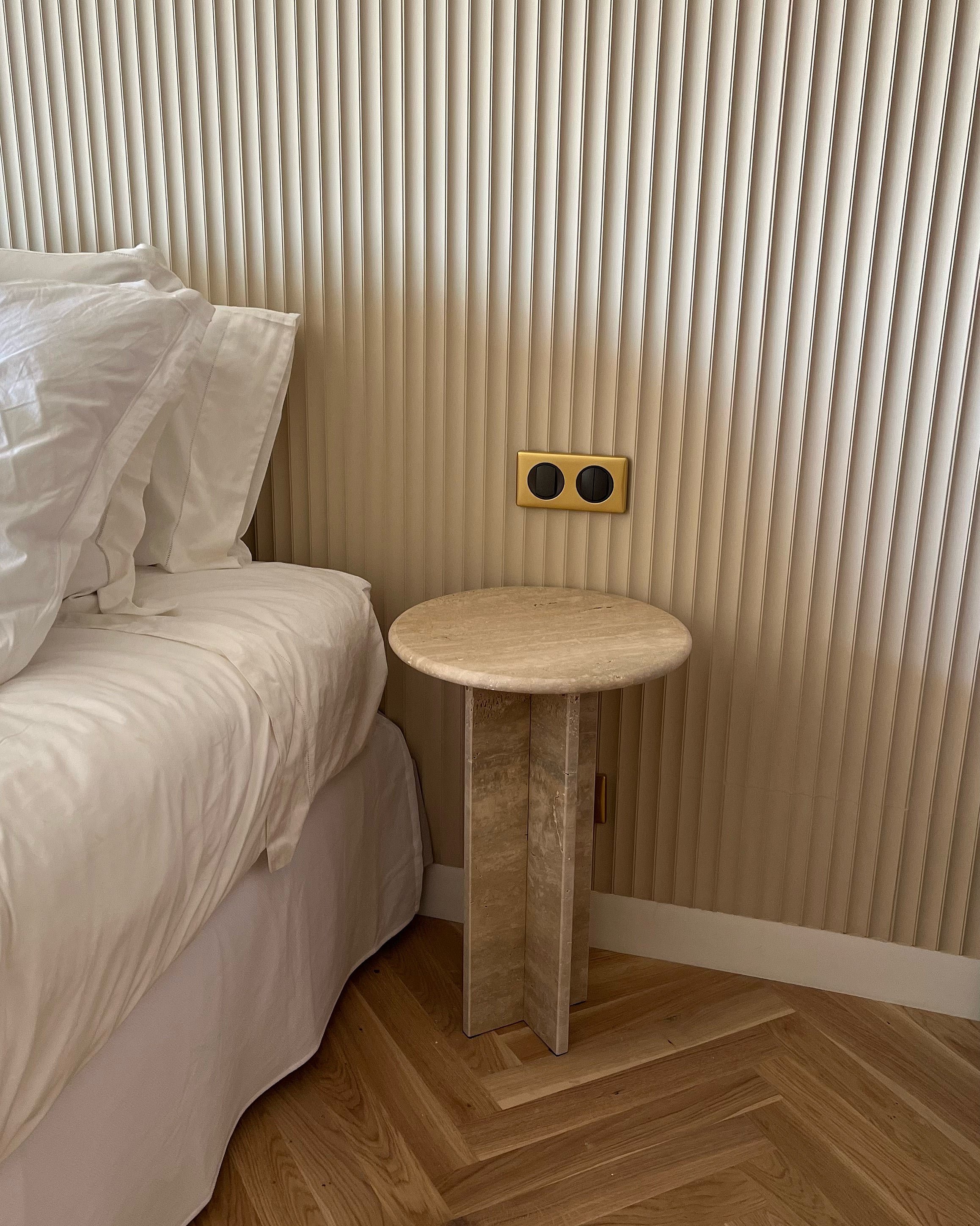 Table d’appoint 100% Travertin (brut ou poli) - GIPSY HOME