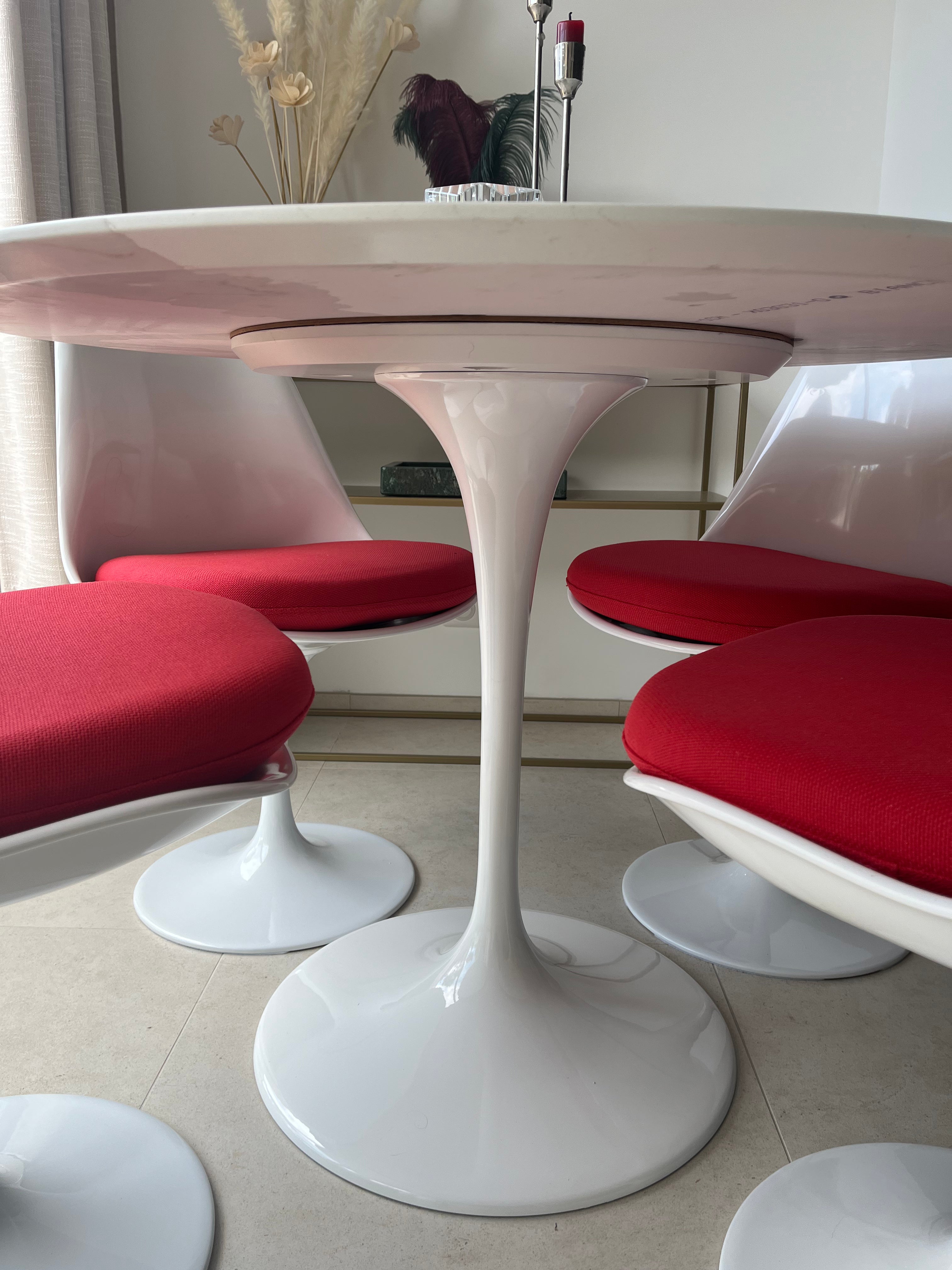 Table à manger pied tulipe x quartz calacatta - GIPSY HOME