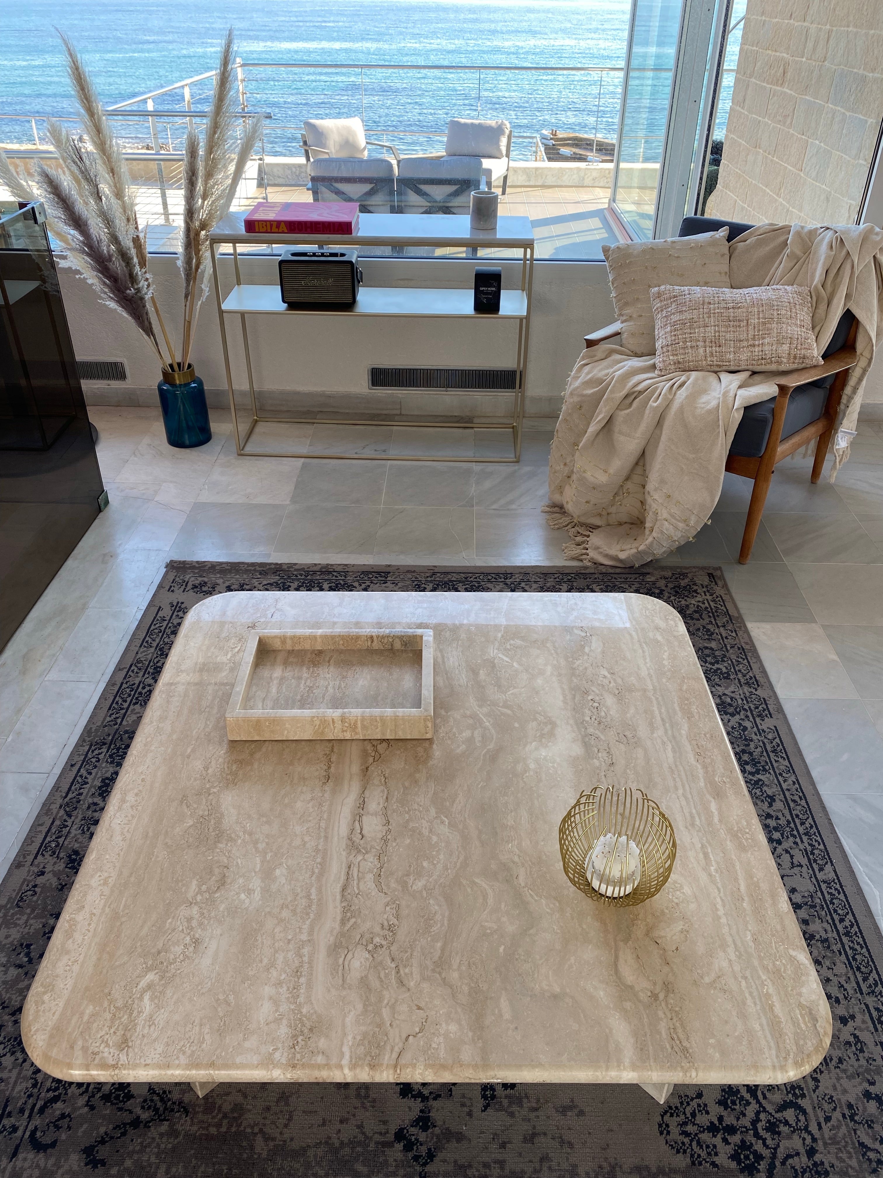 Table basse carrée 100% Travertin Romain (brut ou poli) - GIPSY HOME