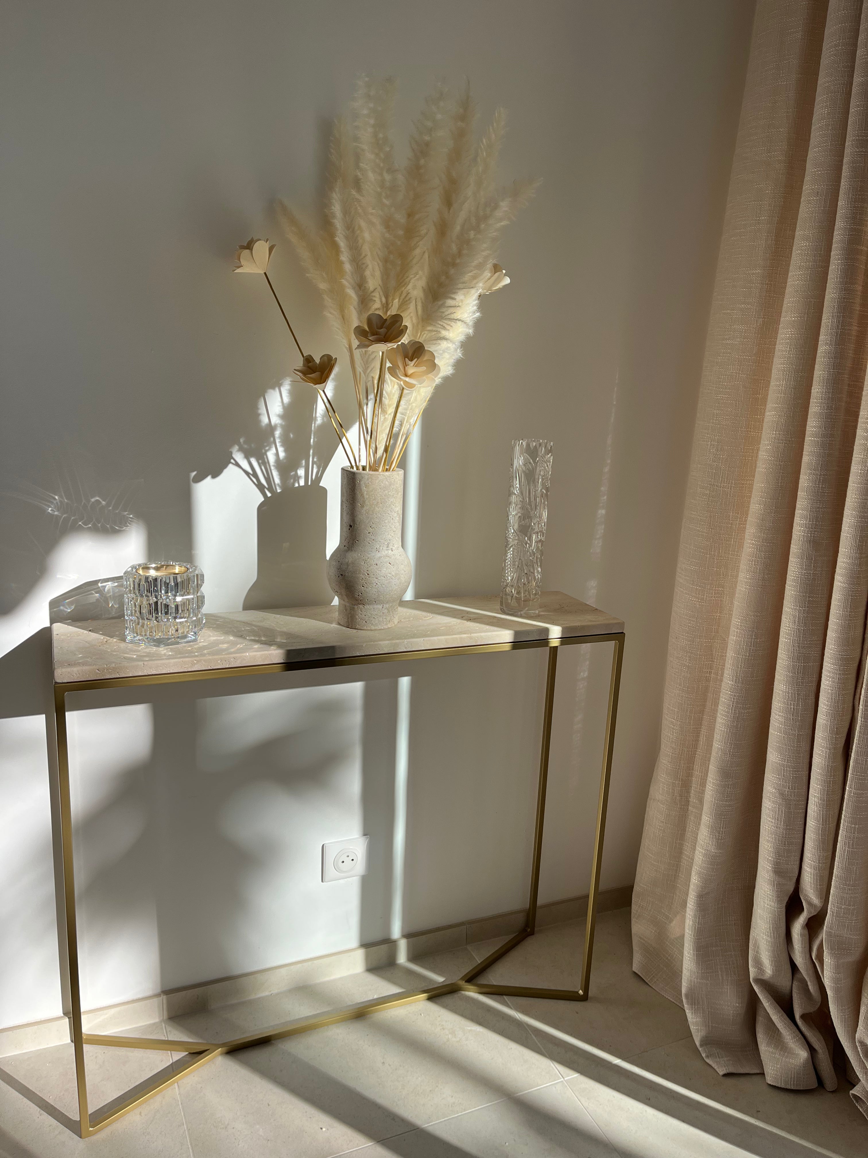 Vase en travertin brut - GIPSY HOME