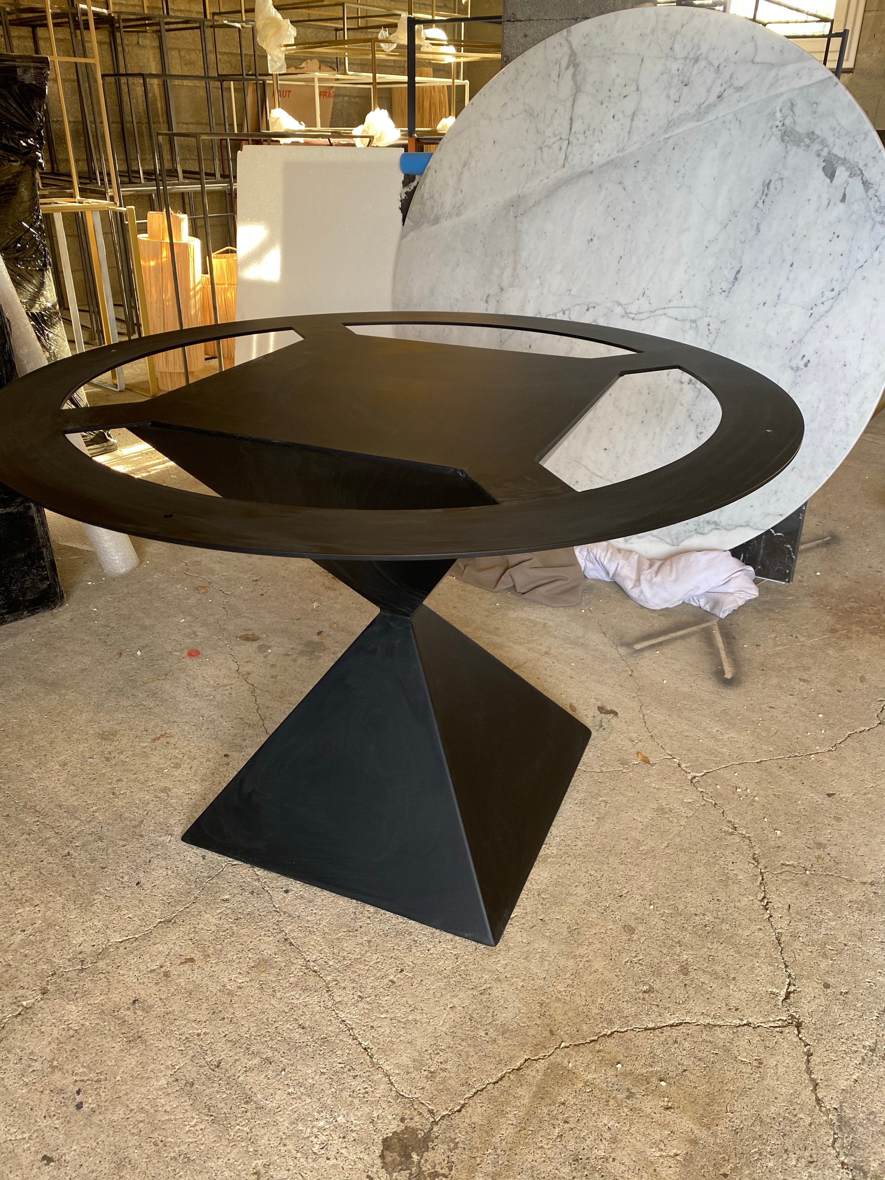 Round dining table D130 x Carrara marble